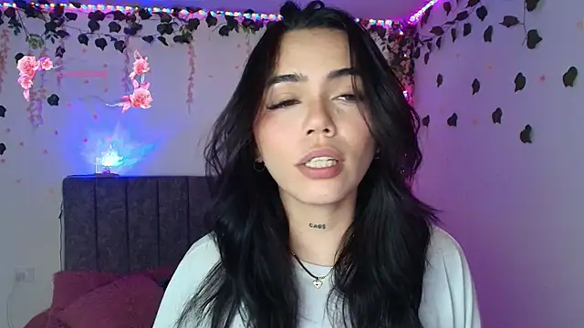 Snapshot of andraa_rossee chatting on 31, 5, 2026 andraa rossee online show from 31, 5, 2026
