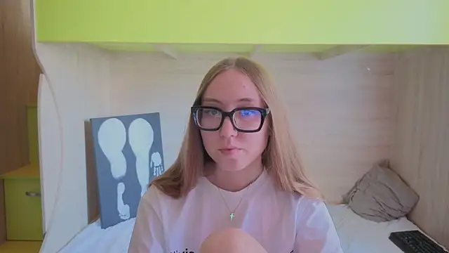  kitti meow  online show from 9, 7, 2026