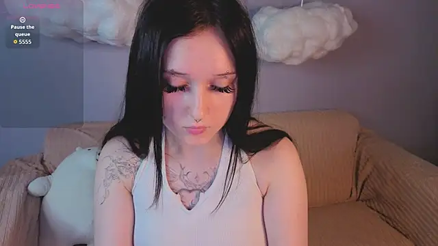 Snapshot of Emma-Blissa chatting on 12, 6, 2026 Emma-Blissa online show from 12, 6, 2026