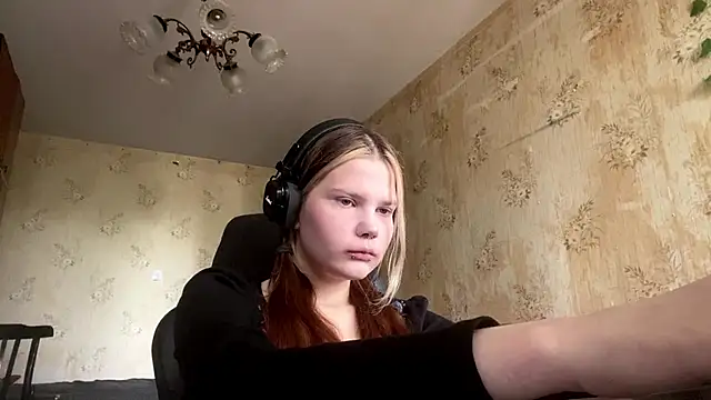SusanaLeichty online show from 4, 6, 2026