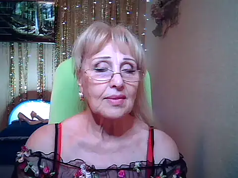Snapshot of Wena-Sweety chatting on 9, 6, 2026 Wena-Sweety online show from 9, 6, 2026