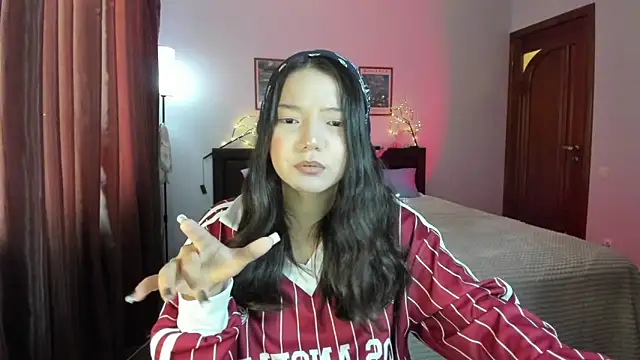 milana marttt online show from 12, 7, 2026