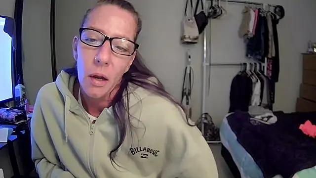 Quartz1Champagne online show from 15, 6, 2026