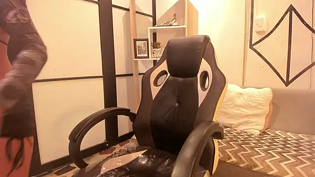 Snapshot of SheilaSmithh_ chatting on 1, 6, 2026 SheilaSmithh online show from 1, 6, 2026