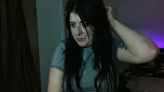 LucyLou31 online show from 28, 7, 2026