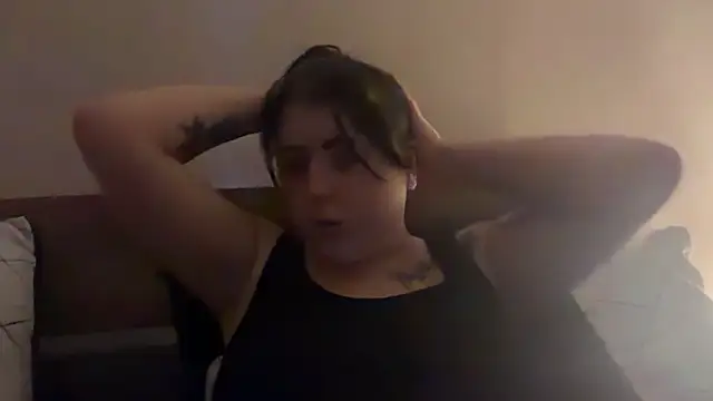 LucyLou31 online show from 18, 6, 2026