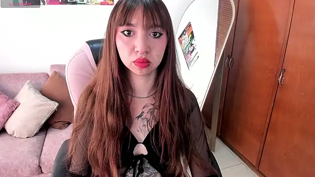 Scarlett  Cooper  1 online show from 23, 5, 2026
