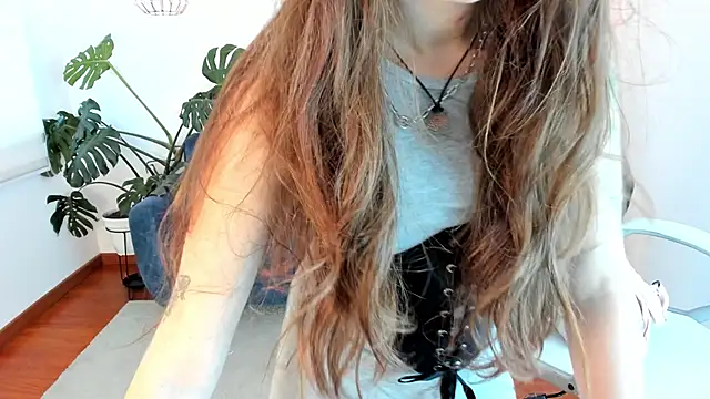 Scarlett  Cooper  1 online show from 18, 6, 2026