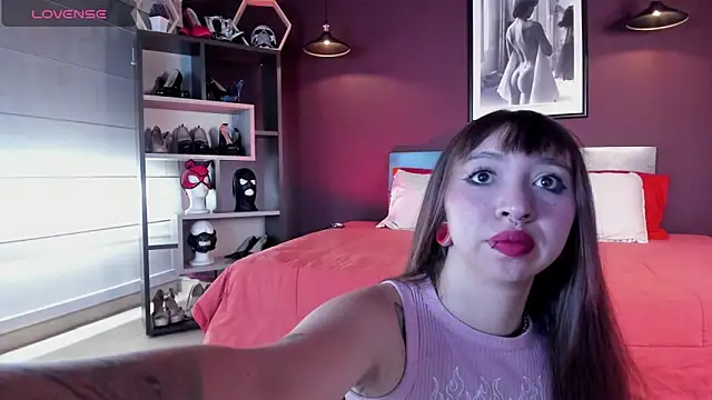 Scarlett  Cooper  1 online show from 12, 6, 2026