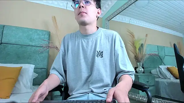 AngeloBocellii online show from 13, 7, 2026