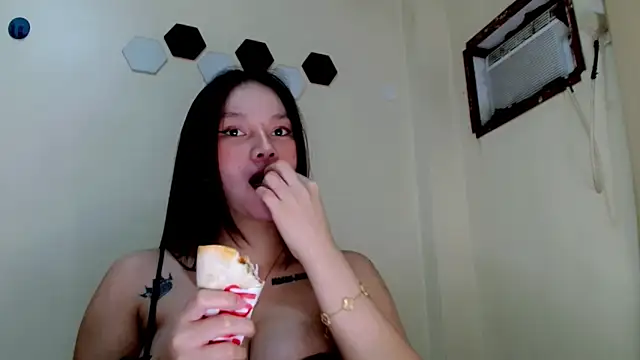 slutty anna29 online show from 3, 6, 2026