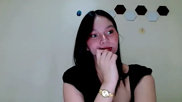 slutty anna29 online show from 25, 5, 2026
