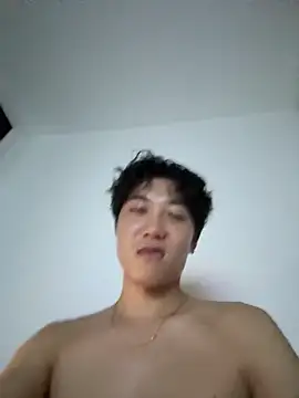 YourBadboy718 online show from 17, 6, 2026