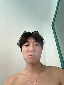 YourBadboy718 online show from 21, 6, 2026