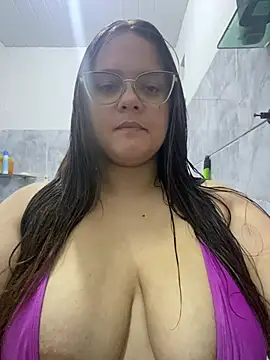 Laryssinha 69 online show from 12, 6, 2026