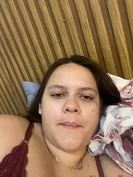 Laryssinha 69 online show from 10, 7, 2026