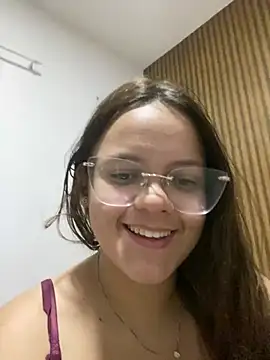 Laryssinha 69 online show from 28, 6, 2026