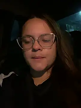 Laryssinha 69 online show from 16, 6, 2026