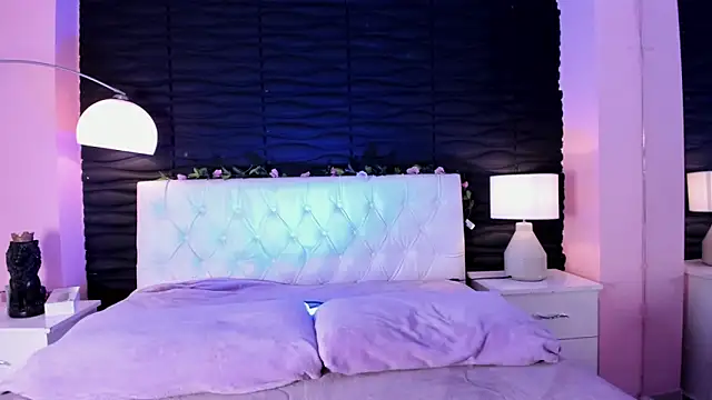 Natasha Nassty online show from 5, 6, 2026