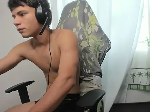 Snapshot of Adrian_hot01 chatting on 29, 5, 2026 Adrian hot01 online show from 29, 5, 2026