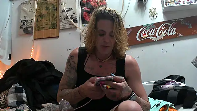 Snapshot of VanillaSnowcones chatting on 14, 6, 2026 VanillaSnowcones online show from 14, 6, 2026