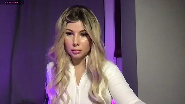 Lili Weiss online show from 3, 6, 2026