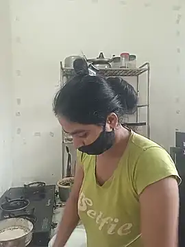 Snapshot of sakshi_moni chatting on 19, 7, 2026 sakshi moni online show from 19, 7, 2026