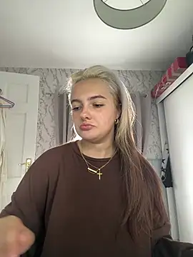 naughtygirl6989 online show from 7, 6, 2026