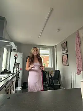 naughtygirl6989 online show from 11, 7, 2026