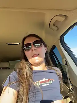 BrunetteNymph online show from 24, 5, 2026