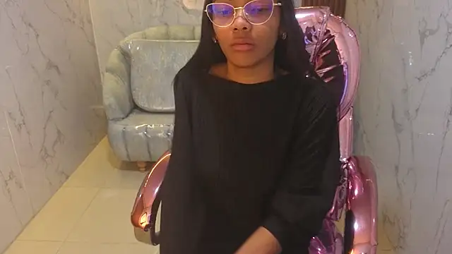 valentina gomez s online show from 24, 6, 2026