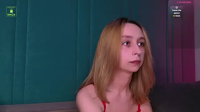 Snapshot of RachelVacsler chatting on 4, 6, 2026 RachelVacsler online show from 4, 6, 2026