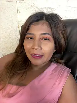 LyraMilano online show from 1, 7, 2026