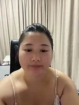 Snapshot of Luckysisi-s chatting on 3, 6, 2026 Luckysisi-s online show from 3, 6, 2026