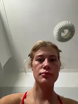 Snapshot of quirkyprincess chatting on 10, 7, 2026 quirkyprincess online show from 10, 7, 2026