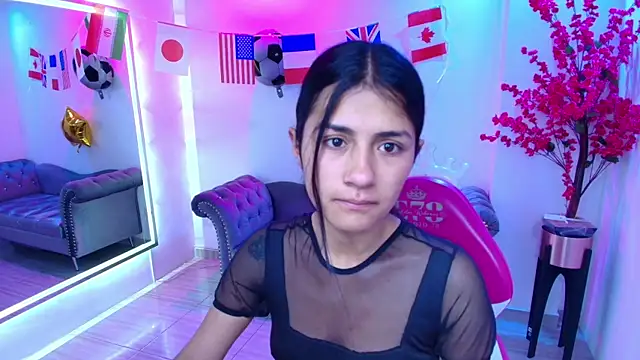 Oriana wood online show from 15, 7, 2026