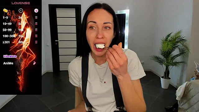 BouncySweety online show from 8, 2, 2025