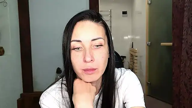 BouncySweety online show from 17, 11, 2025