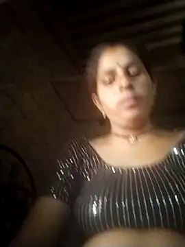 Snapshot of kamile_sexe chatting on 18, 7, 2026 kamile sexe online show from 18, 7, 2026