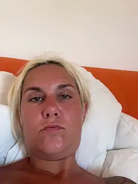 Sofia beee online show from 27, 6, 2026