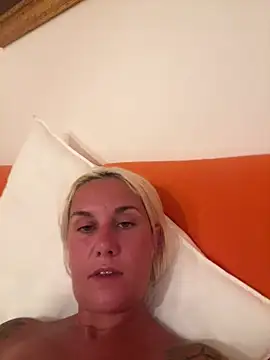 Sofia beee online show from 28, 6, 2026
