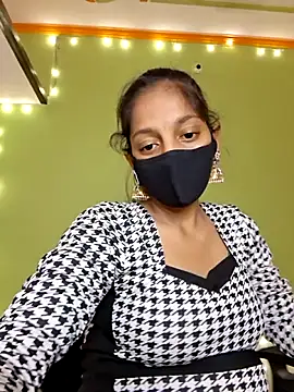 Miss Aaisha online show from 18, 6, 2026