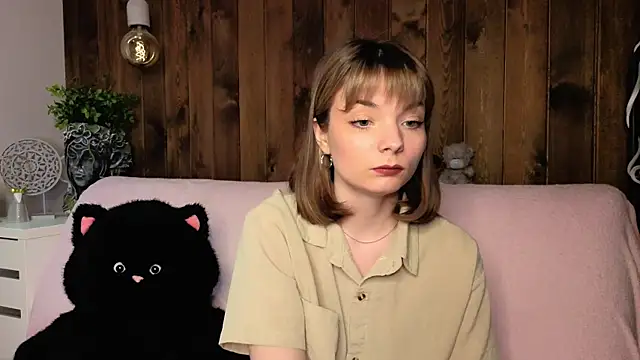 IvoryPesante online show from 5, 6, 2026