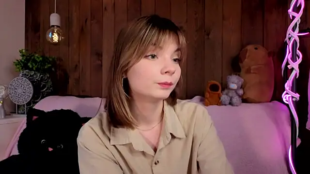 IvoryPesante online show from 12, 7, 2026