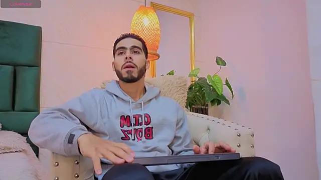 Snapshot of Jadiel_Stone chatting on 15, 6, 2026 Jadiel Stone online show from 15, 6, 2026