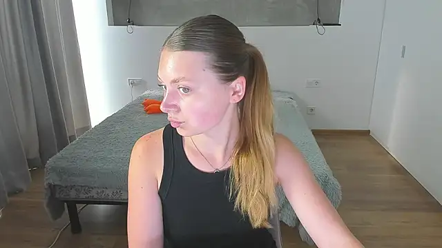 Snapshot of Kitkatvel chatting on 4, 7, 2026 Kitkatvel online show from 4, 7, 2026