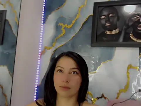Yasmine Tapias online show from 16, 6, 2026
