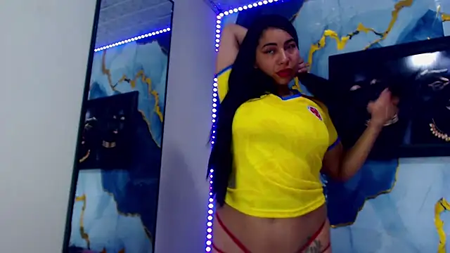 Yasmine Tapias online show from 7, 7, 2026