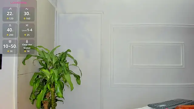 Snapshot of emmaalennox__ chatting on 11, 7, 2026 emmaalennox online show from 11, 7, 2026