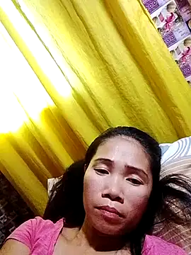 hotmom lyn online show from 11, 6, 2026